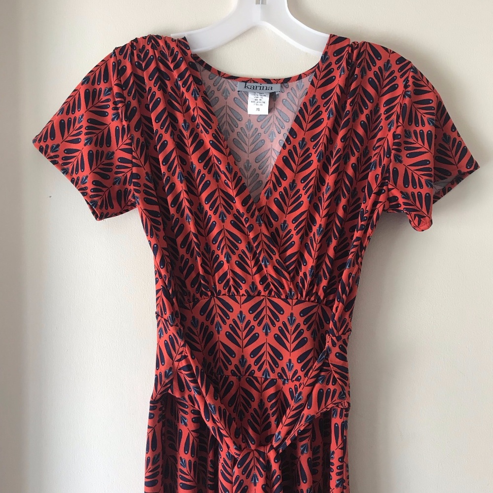 Karina XS Size 2-4 Midi Dress